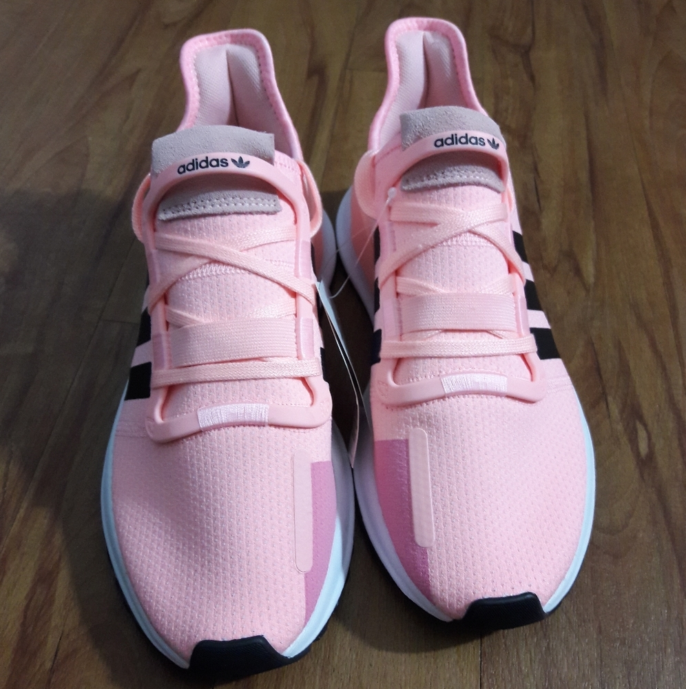 🌺FINAL PRICE DROP🌺Adidas U_Path Running Sneaker - Picture 3 of 16